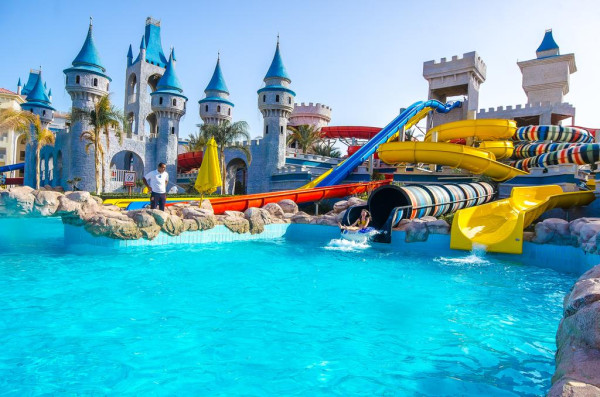 فندق الما هايتس سرينتي فن ستي مكادي سابقا