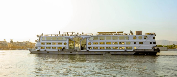 نايل بالاس نايل كروز